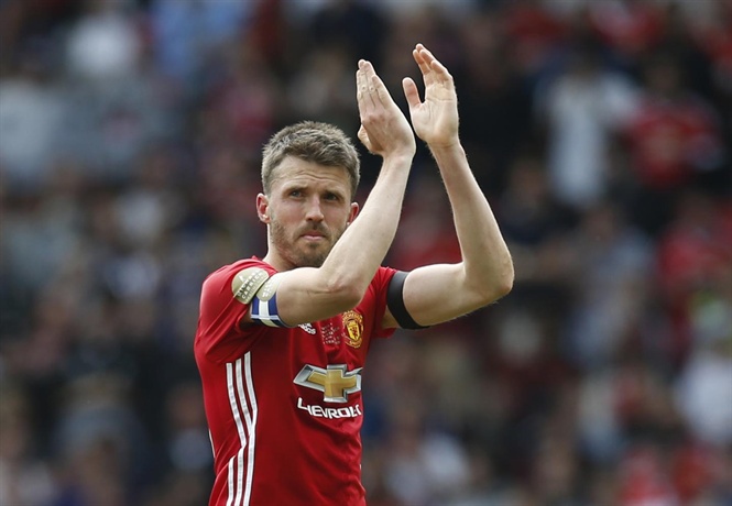 Michael Carrick là người hùng thầm lặng của MU